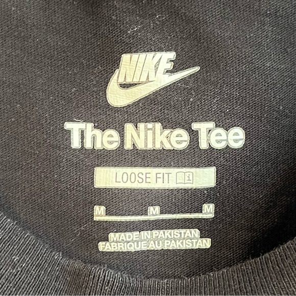 Nike Sole Food Tshirt Loose Fit Sz M - Picture 5 of 6